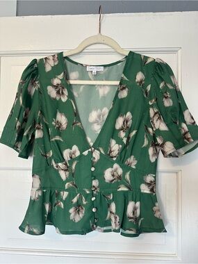 🌿 Emory Park Green Floral Peplum Top - Size S
